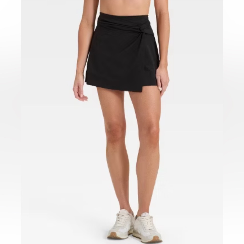 Traj3ctory Black Wrap Skort Women’s Size Large Sporty Chic Utility Style